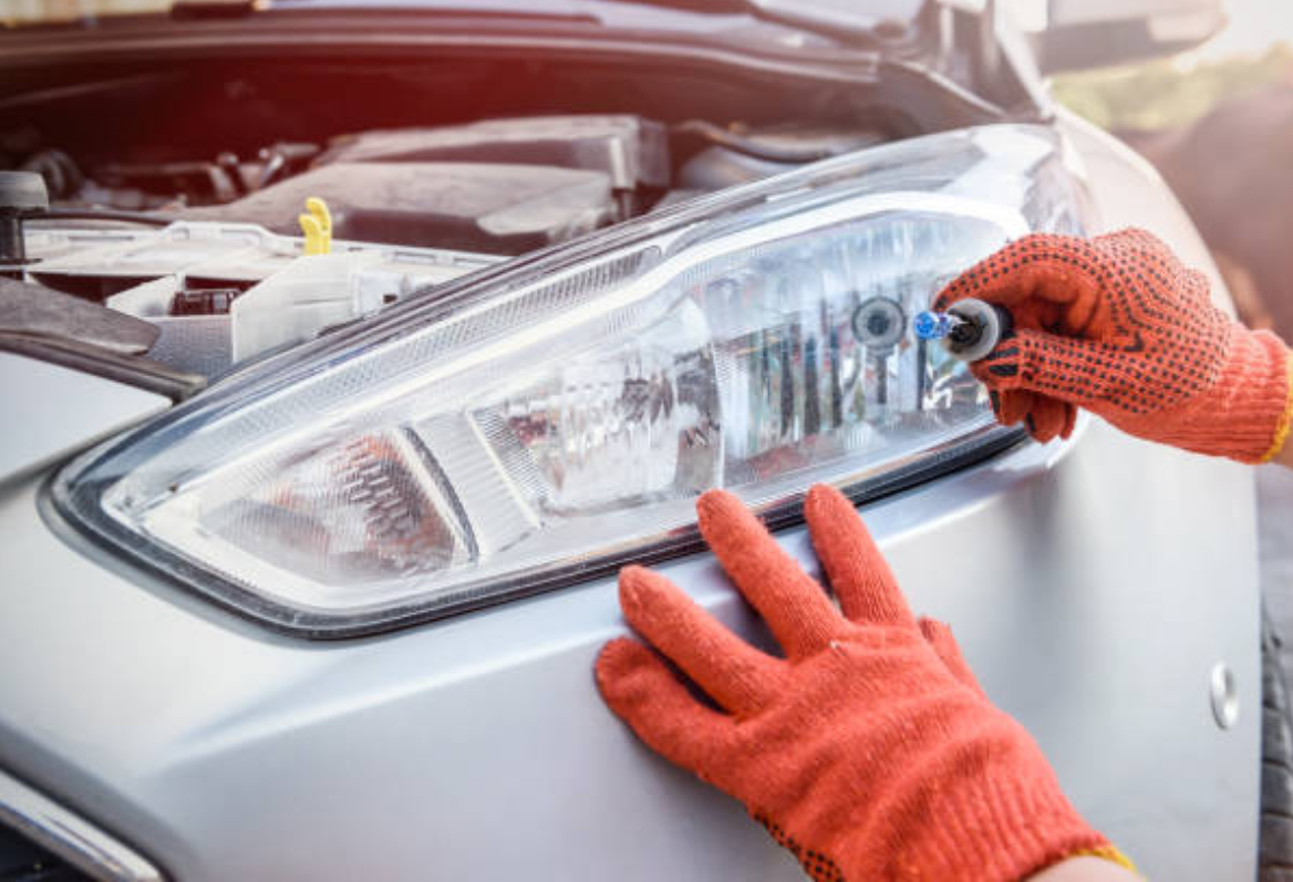 전조등 교체비용 기아오토큐 현대블루핸즈 공임나라 자동차 라이트 교체비 1